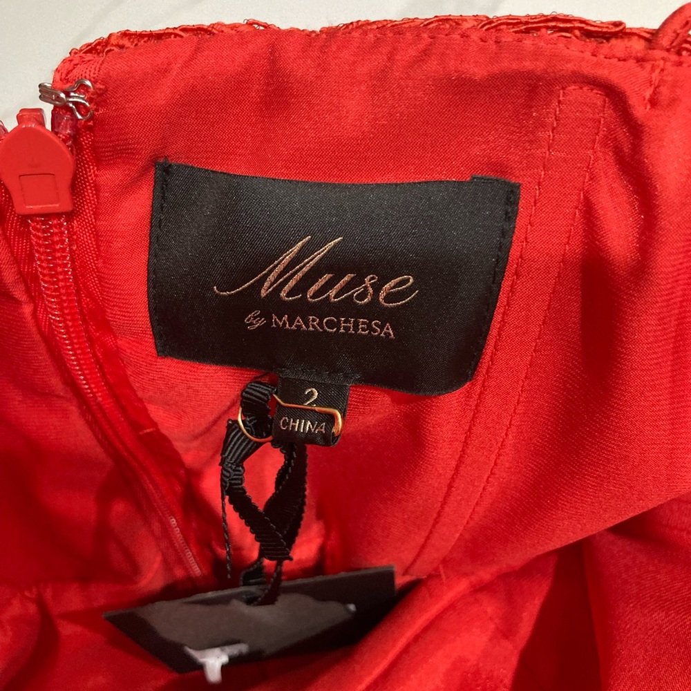 Muse by Marchesa dress size 2 - Picture 7 of 9
